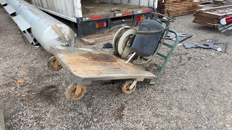 Image for METAL CART