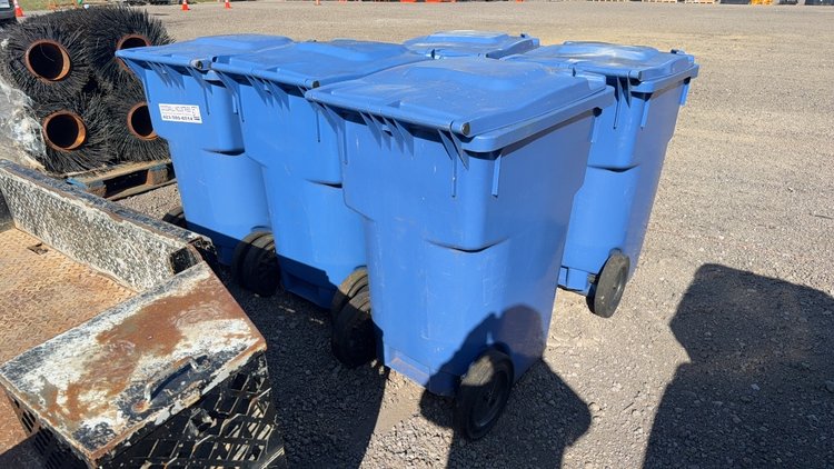 Image for QTY(5) TRASH CANS