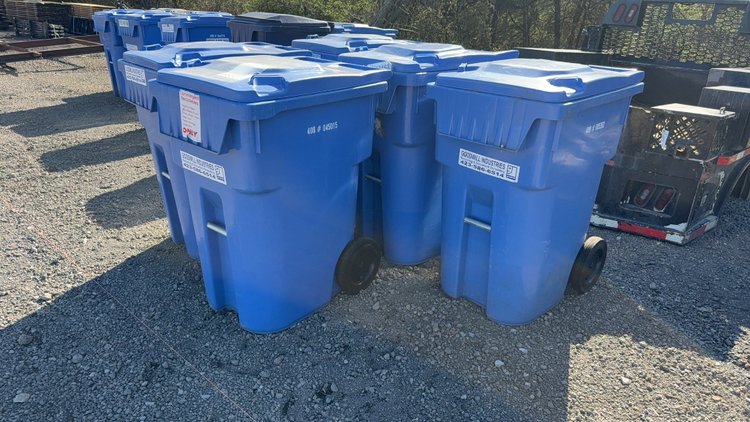 Image for QTY(5) TRASH CANS