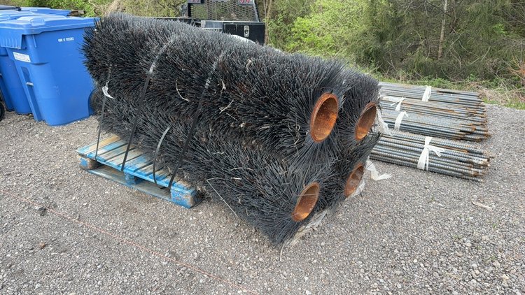 Image for QTY (4) 72