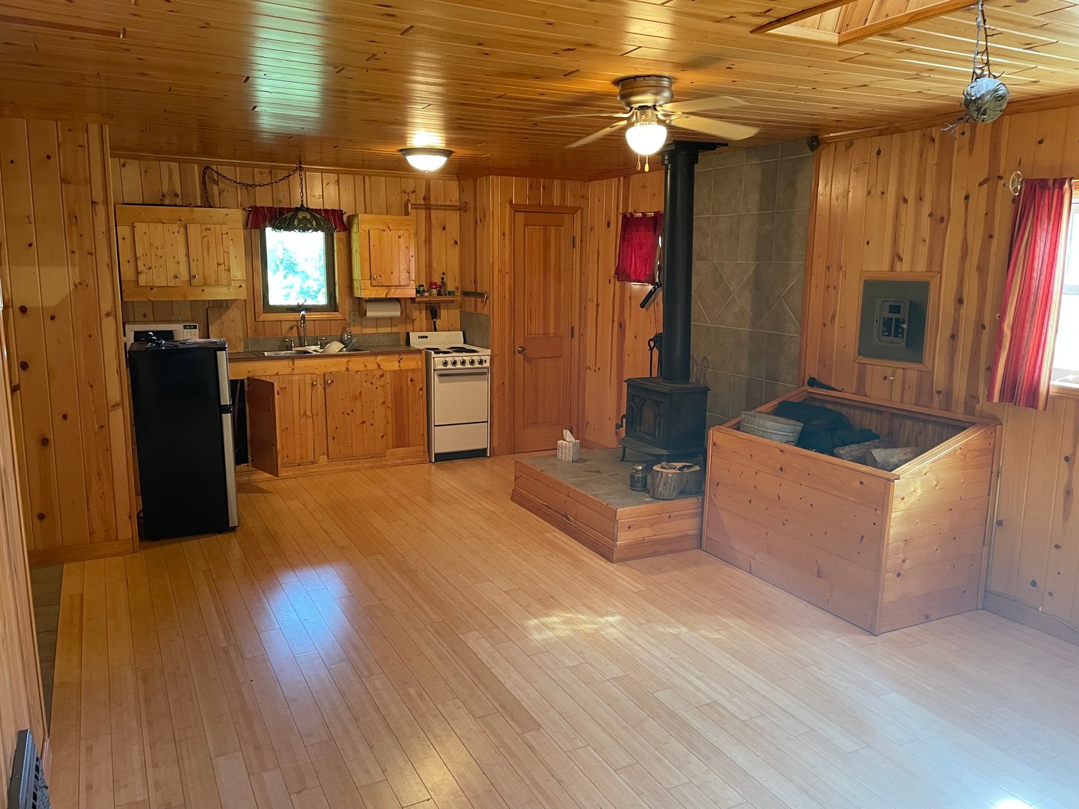 Image for Tom Gilbreath Estate