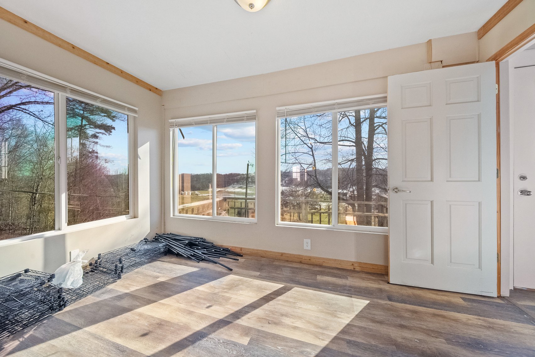 Image for FOR SALE Stunning East Tennessee Smoky Mountain View Home on 4+ Acres.