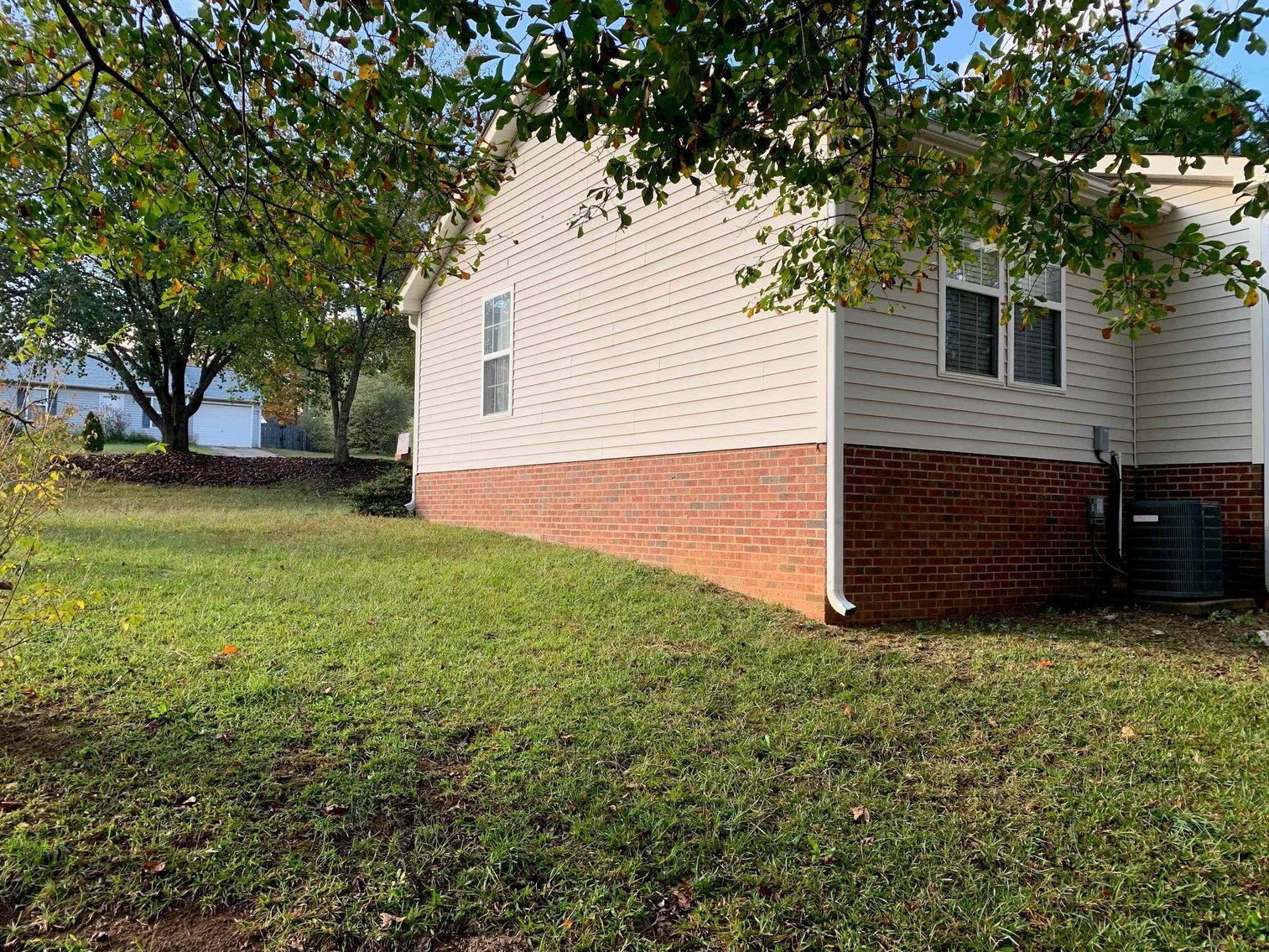 Image for Simulcast Auction for Holly Springs Home!