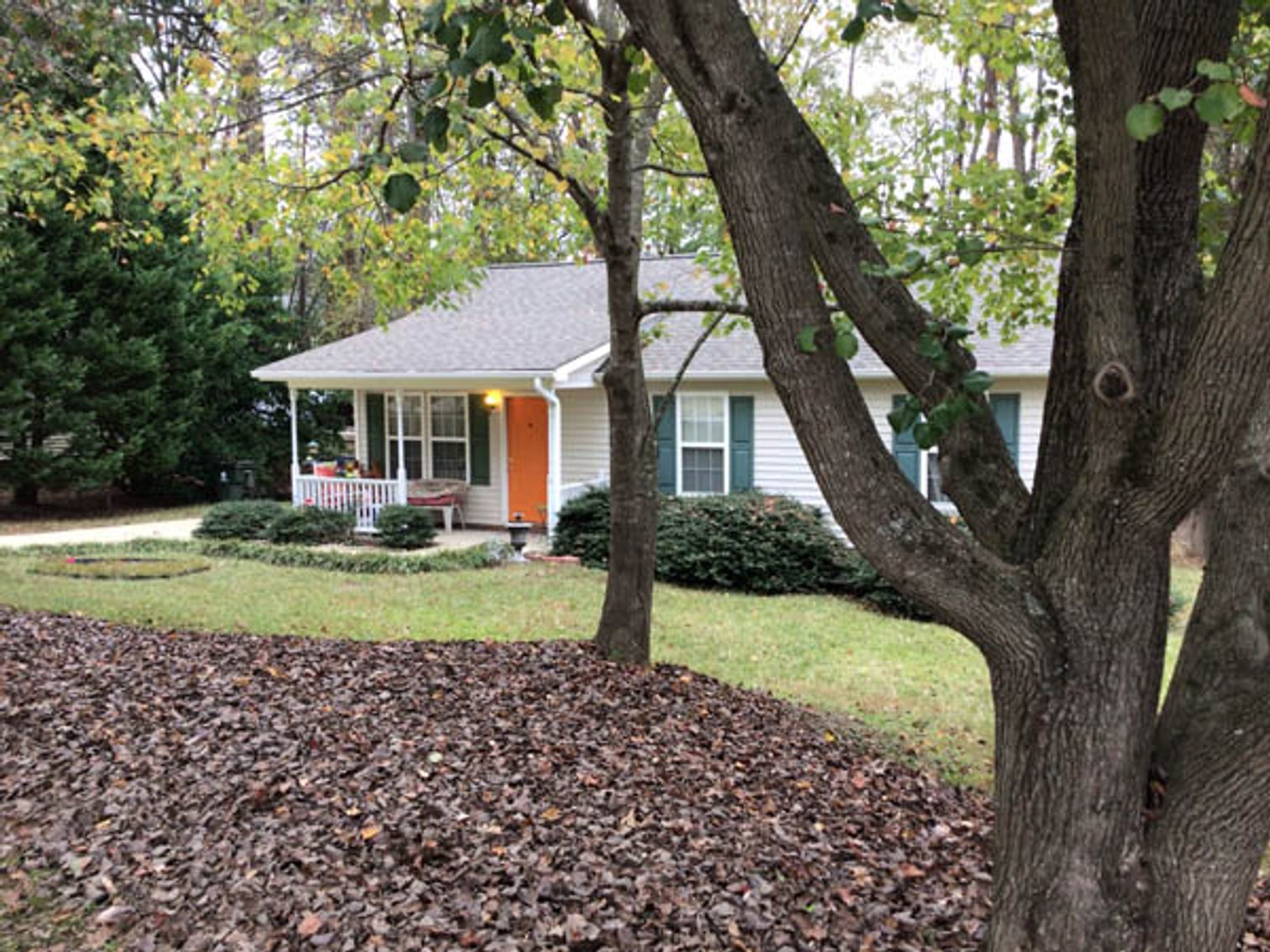 Image for Simulcast Auction for Holly Springs Home!