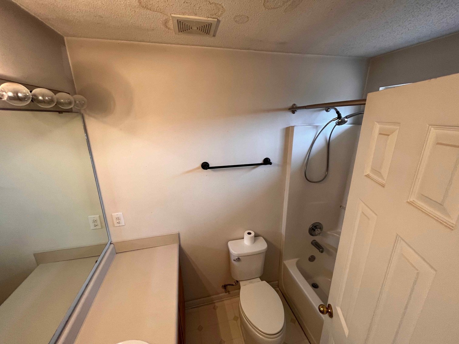 Image for Simulcast Auction for Holly Springs Home!