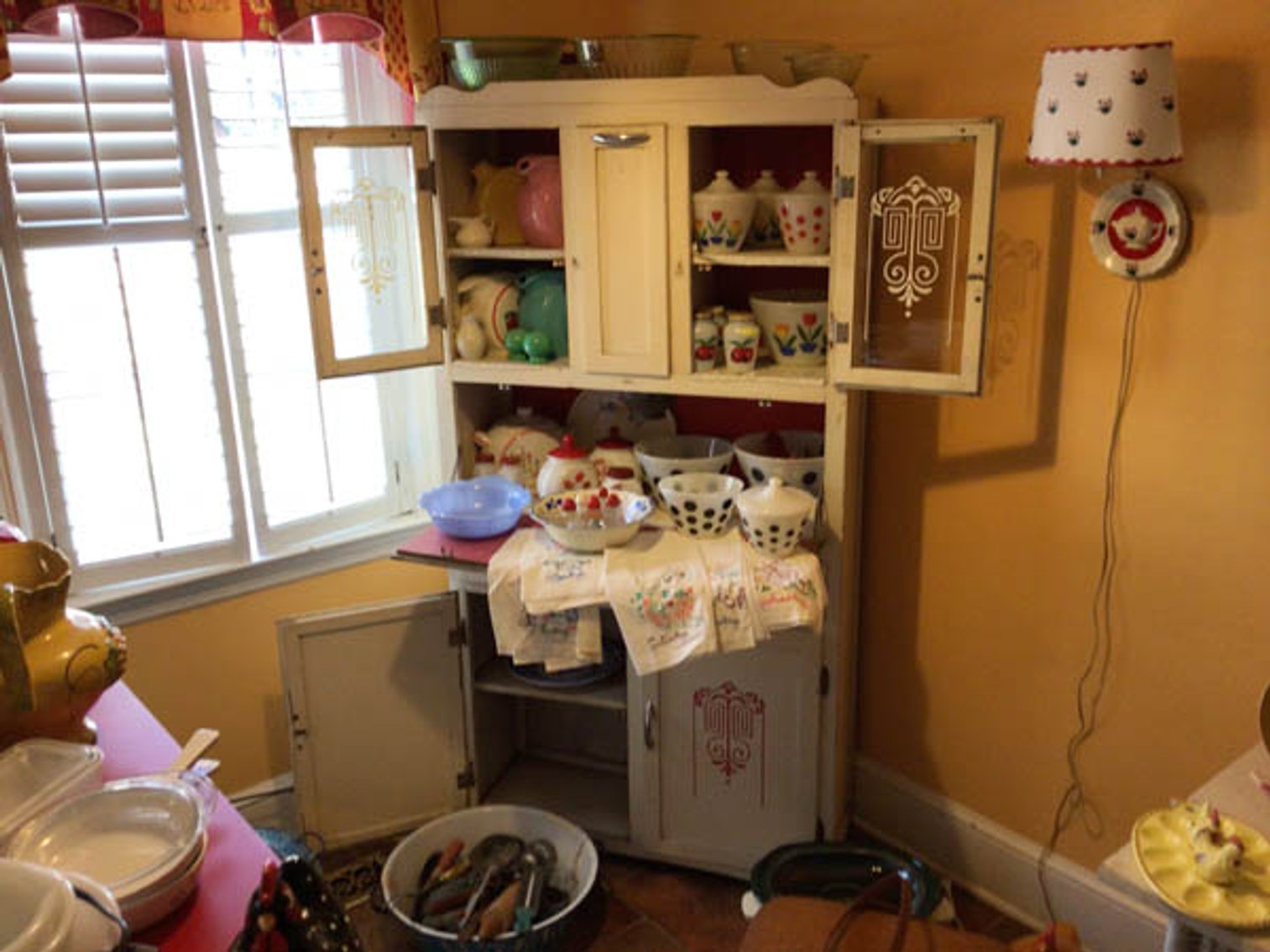 Image for Large Collection of Antiques and Glassware