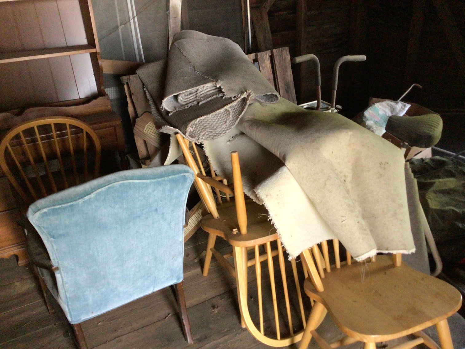 Image for Large Farmhouse located on nearly 2 acres in Johnston County!