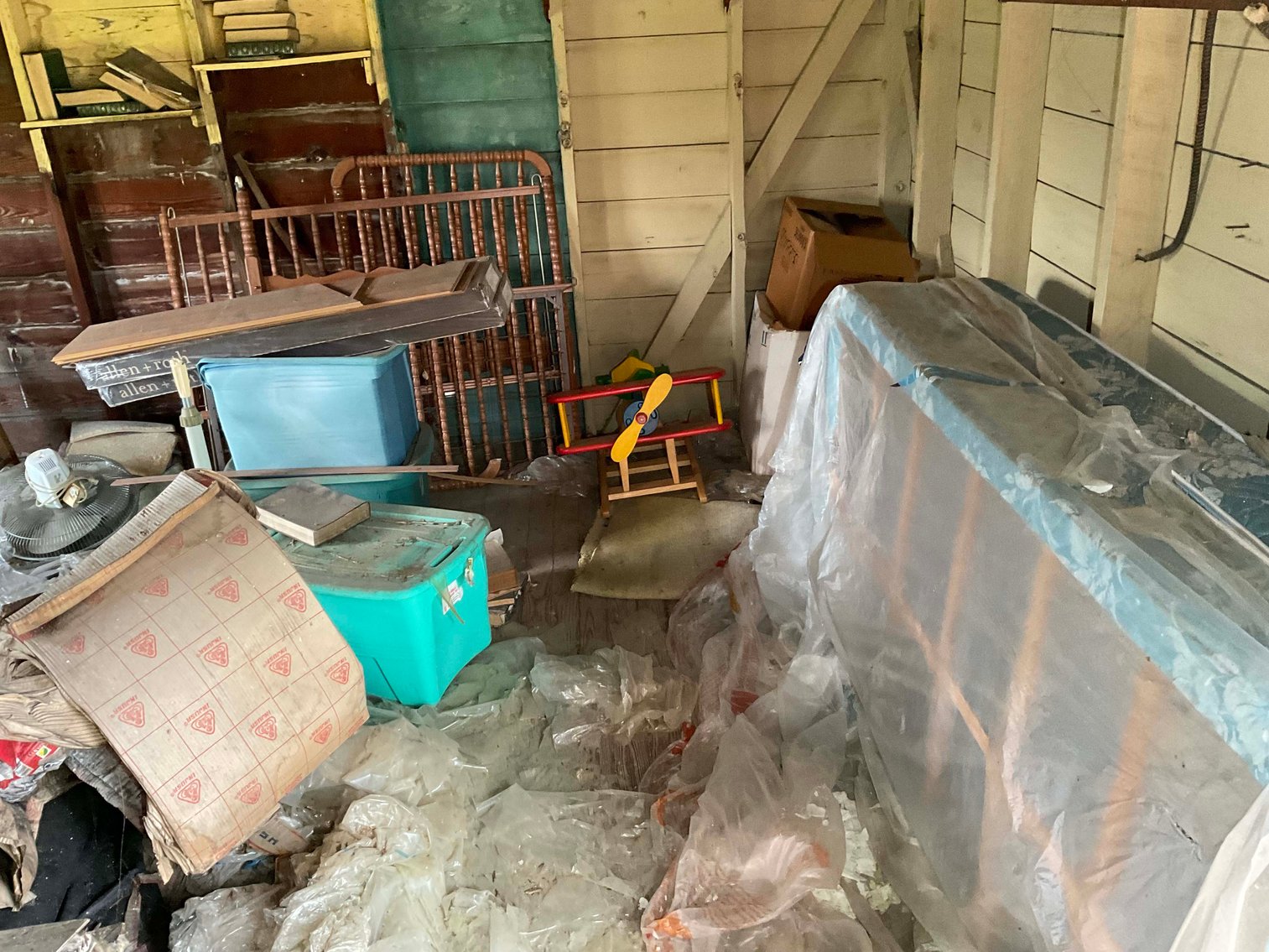 Image for Large Farmhouse located on nearly 2 acres in Johnston County!