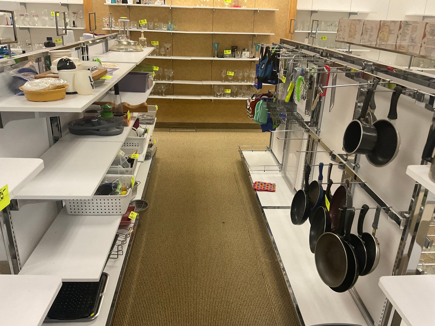 Image for Mama's House of Thrift LIVE Liquidation Auction