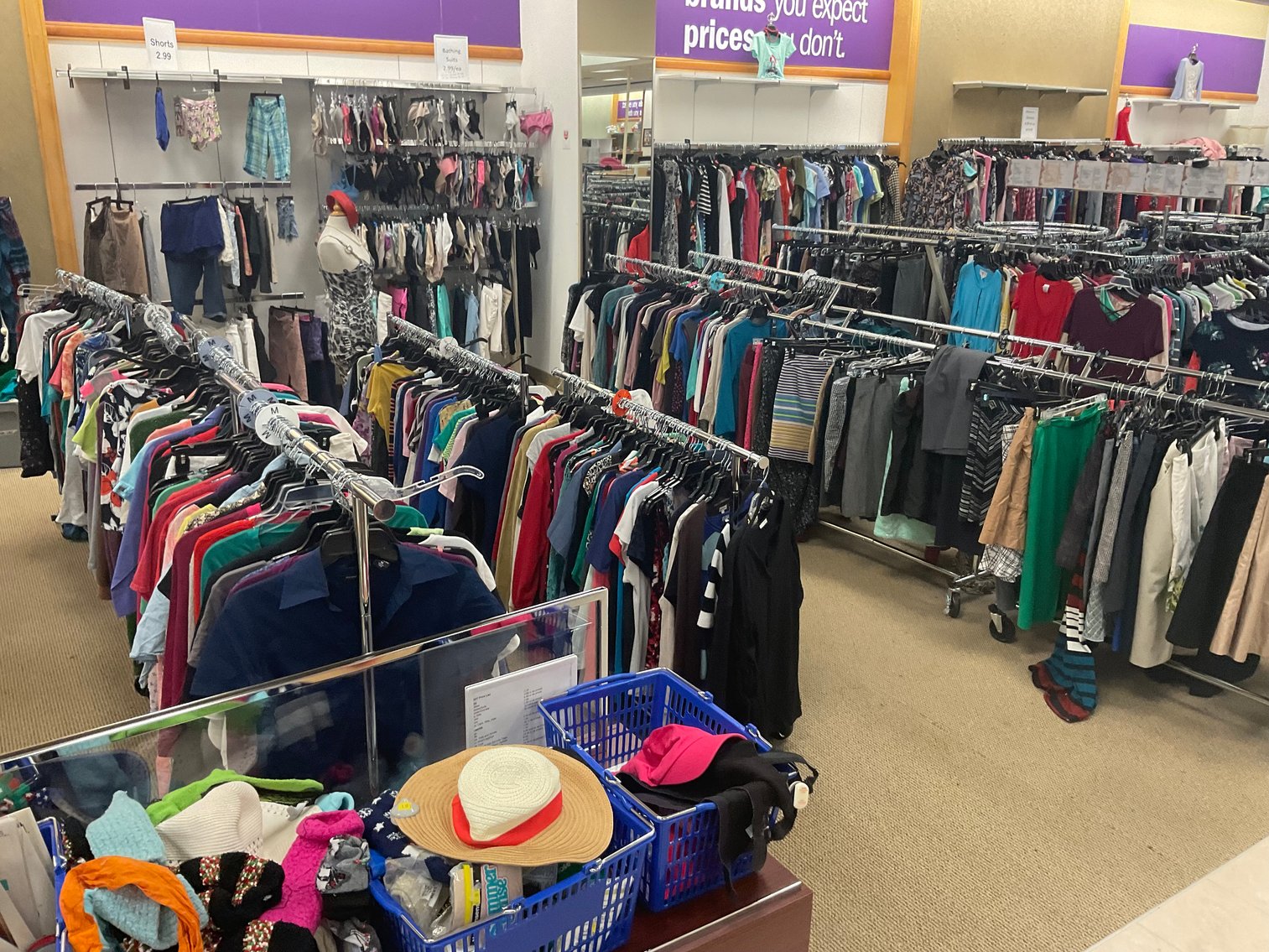 Image for Mama's House of Thrift LIVE Liquidation Auction