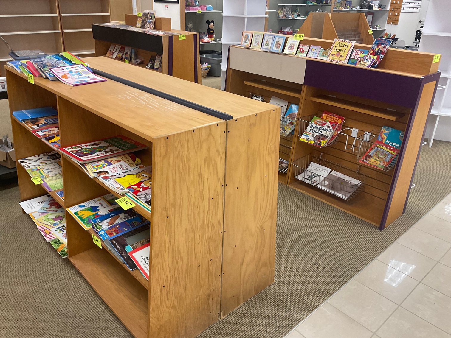 Image for Mama's House of Thrift LIVE Liquidation Auction