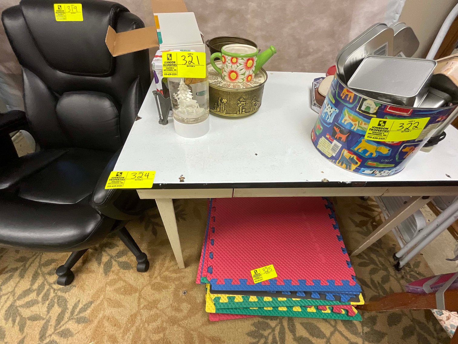 Image for Online Only Personal Property a Sewing Lovers Dream!