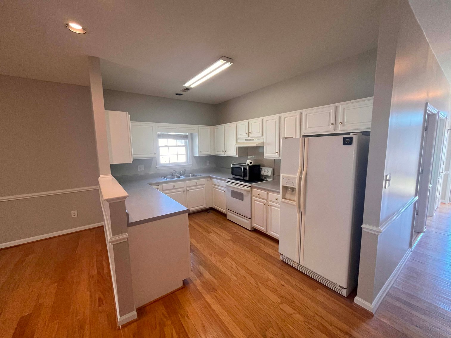 Image for Beautiful Single Family 2 Bedroom Townhome!