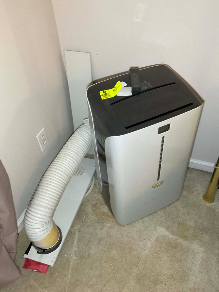 Image for Estate (deceased name withheld at family's request)  Online Only Auction in Eastover, NC