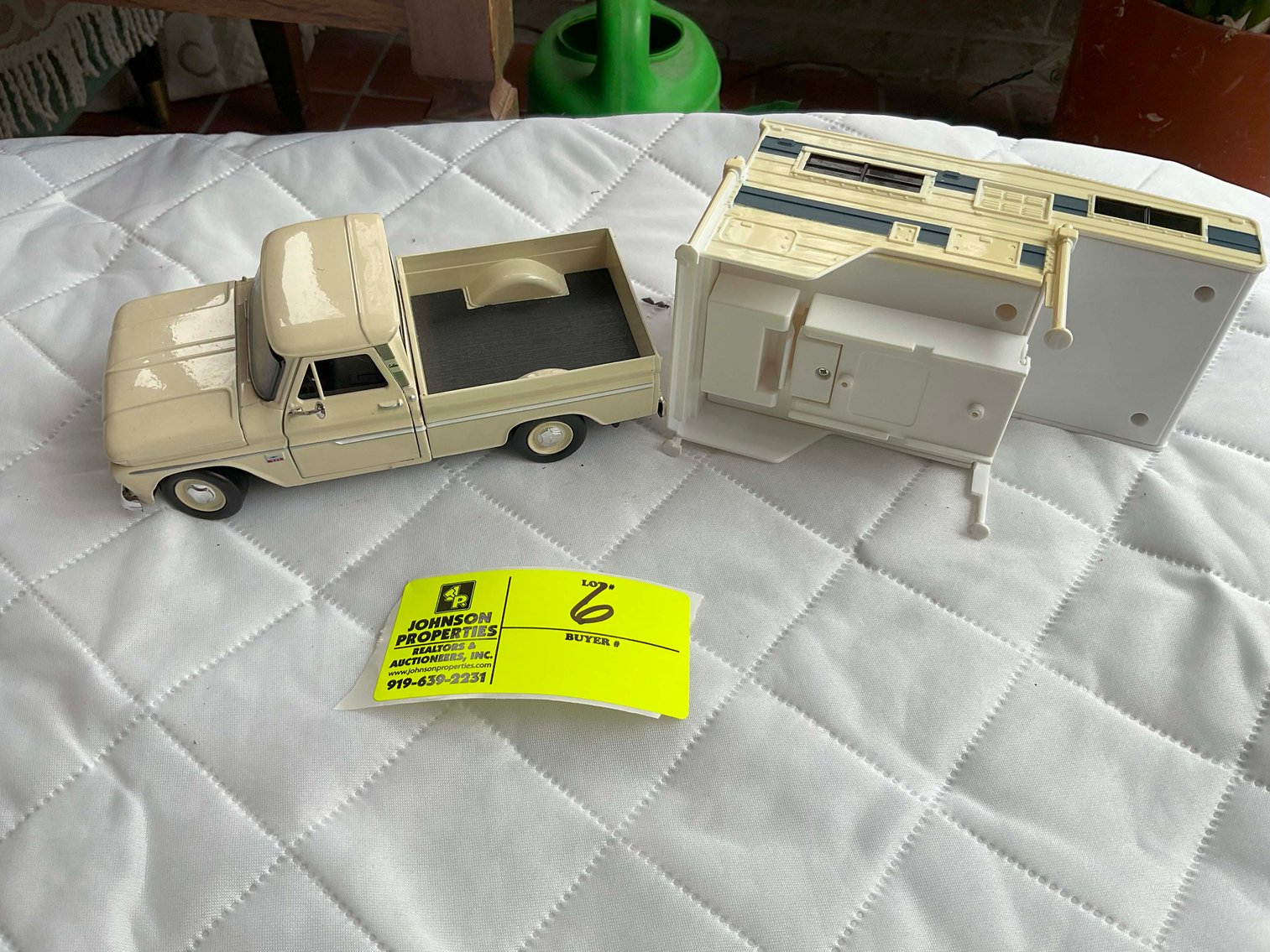 Image for Madura Estate (deceased) Collectible Die Cast Car Auction