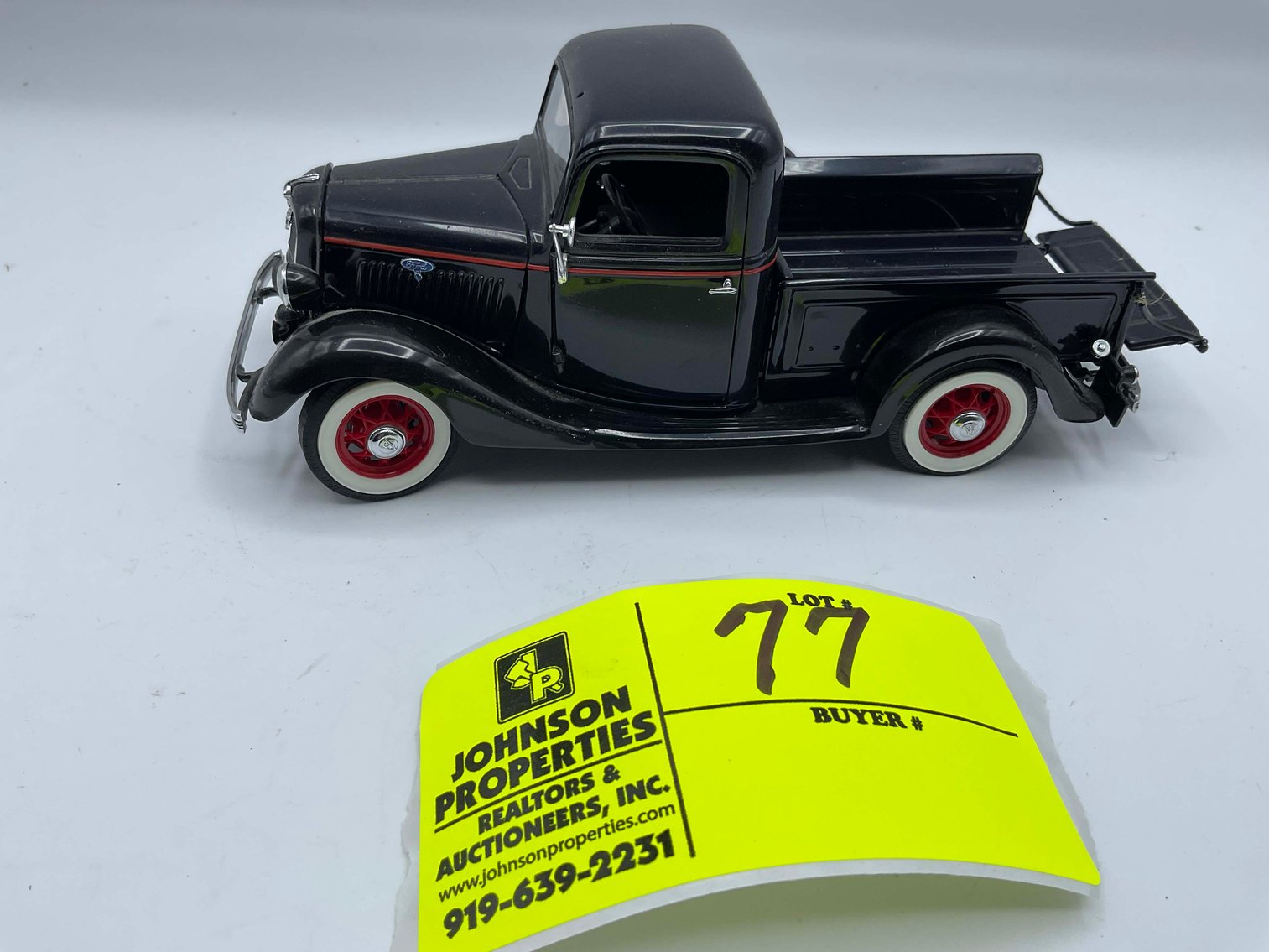 Image for Madura Estate (deceased) Collectible Die Cast Car Auction