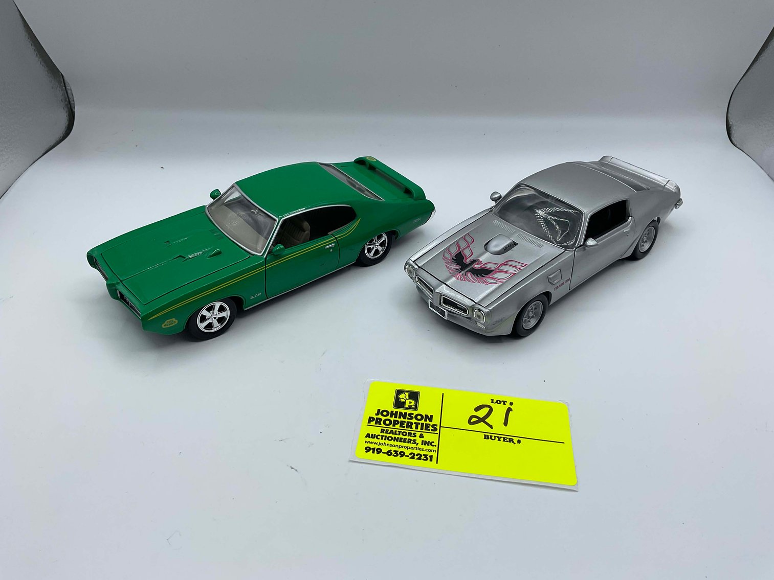 Image for Madura Estate (deceased) Collectible Die Cast Car Auction