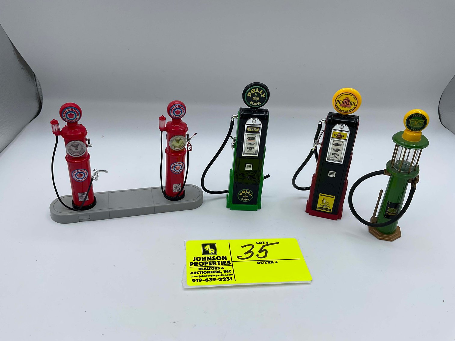 Image for Madura Estate (deceased) Collectible Die Cast Car Auction