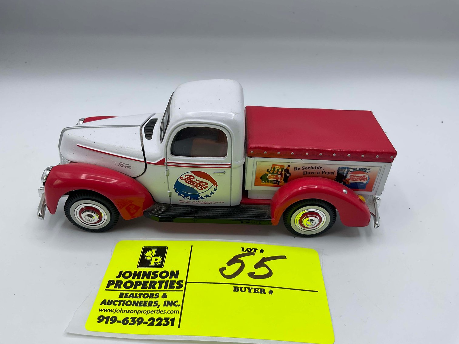 Image for Madura Estate (deceased) Collectible Die Cast Car Auction