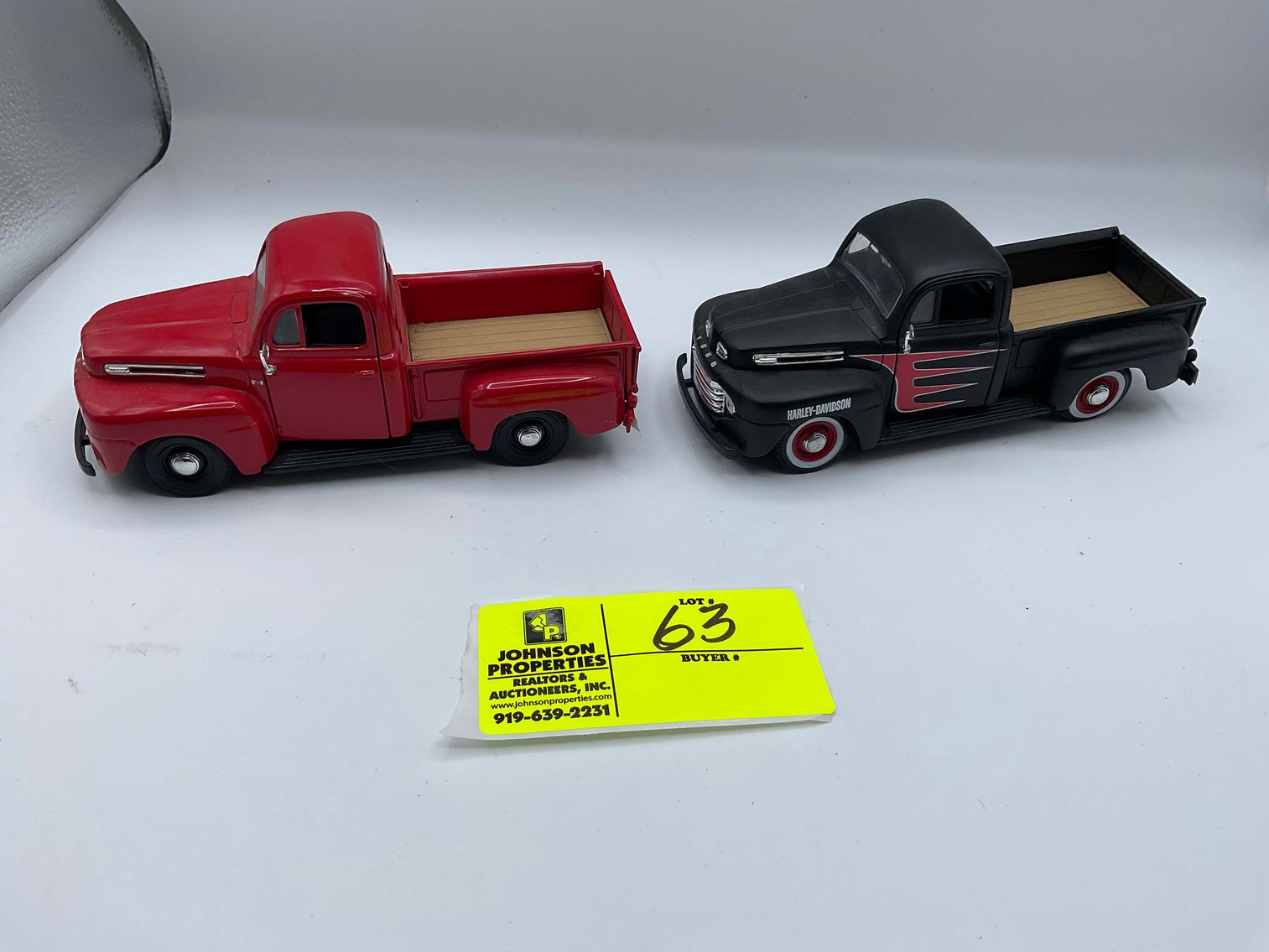 Image for Madura Estate (deceased) Collectible Die Cast Car Auction