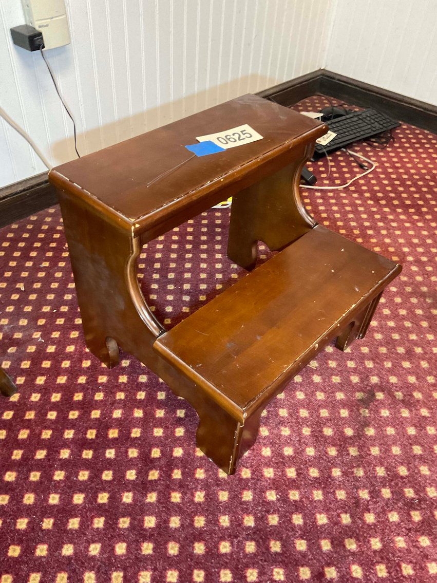 Image for Nowells Clothiers Final Liquidation Auction!