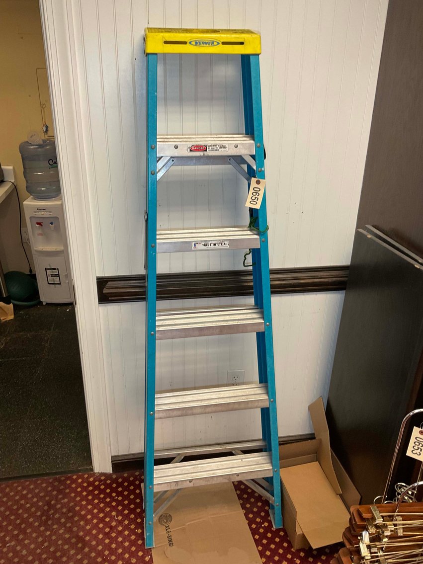 Image for Nowells Clothiers Final Liquidation Auction!