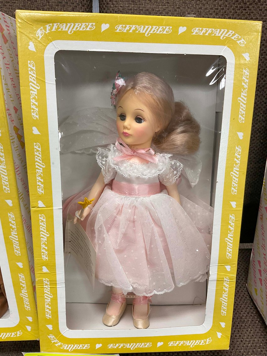 Image for Online only Living Estate Auction with Antiques, Vintage Toys and more!