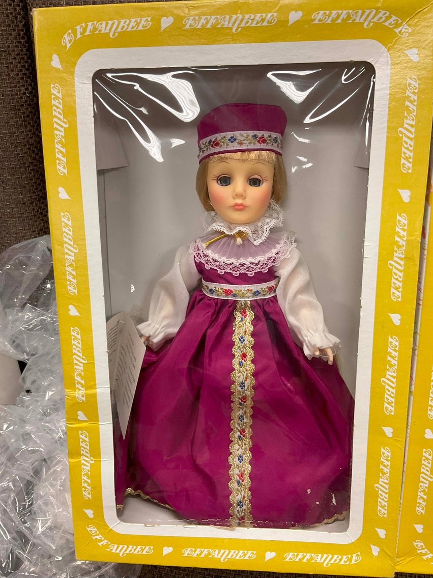 Image for Online only Living Estate Auction with Antiques, Vintage Toys and more!