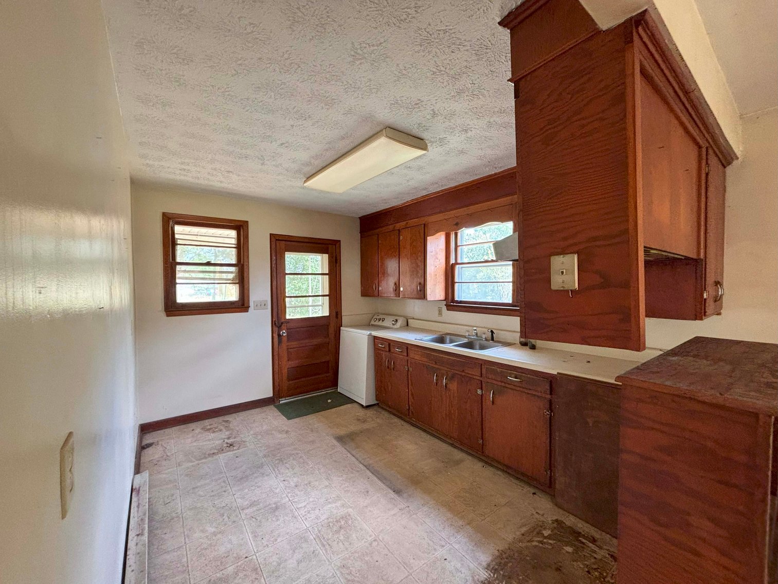 Image for Huge Rental and Investment Property Auction with 17 Different Properties in this Live / Online /Simulcast Event!