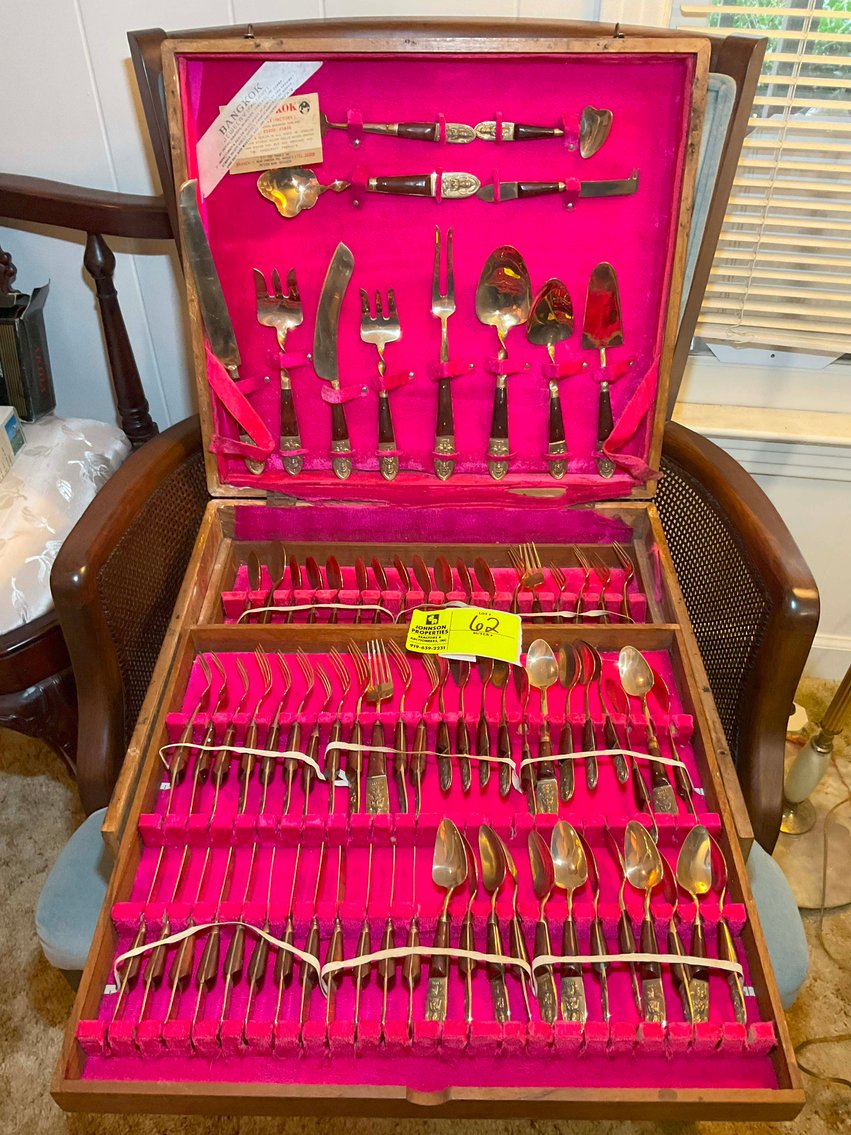 Image for Huge Collection of Furniture, Glassware and lots more Selling Absolute in this Online Only Auction Event!