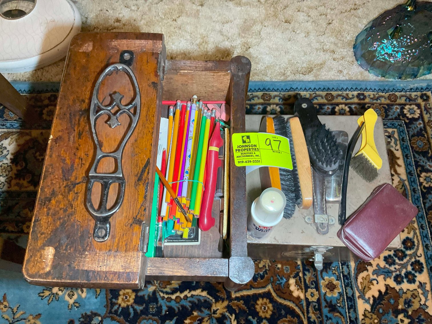 Image for Huge Collection of Furniture, Glassware and lots more Selling Absolute in this Online Only Auction Event!