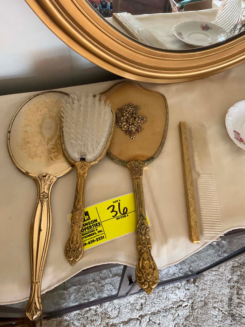 Image for Huge Collection of Furniture, Glassware and lots more Selling Absolute in this Online Only Auction Event!