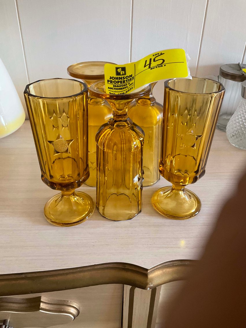 Image for Huge Collection of Furniture, Glassware and lots more Selling Absolute in this Online Only Auction Event!