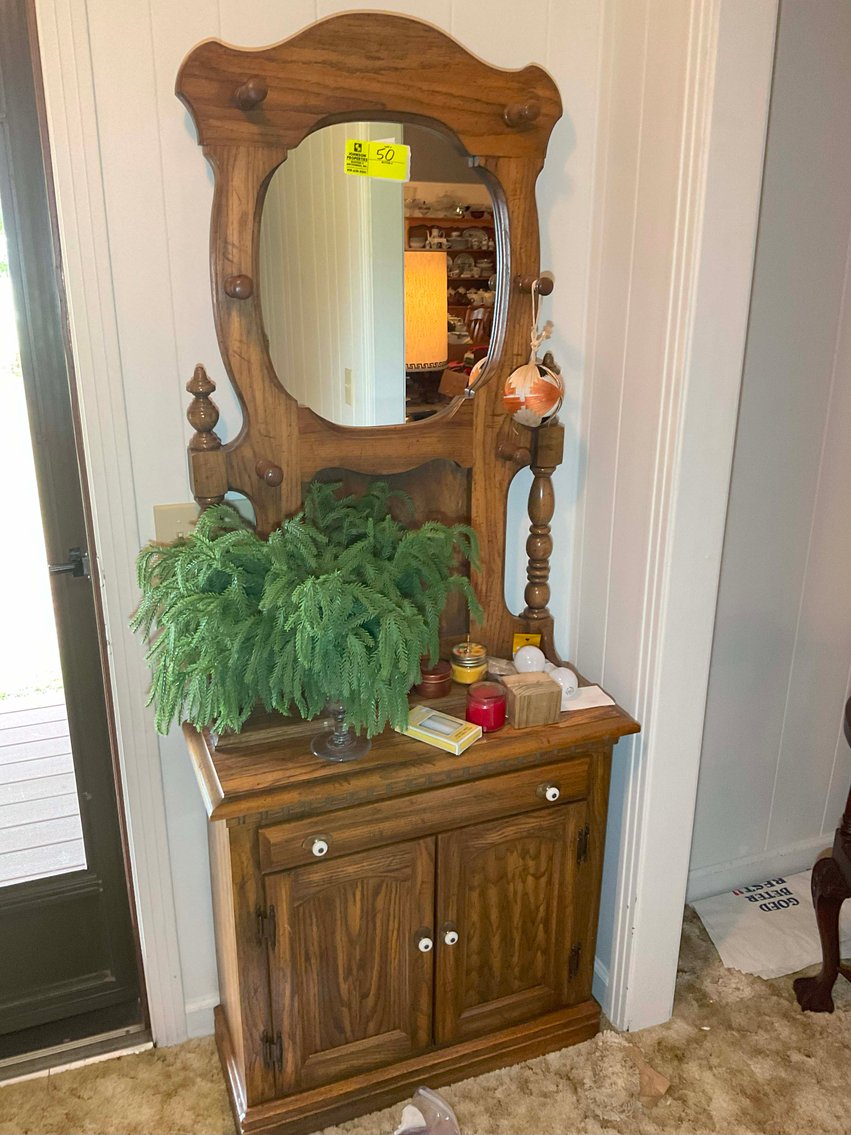 Image for Huge Collection of Furniture, Glassware and lots more Selling Absolute in this Online Only Auction Event!