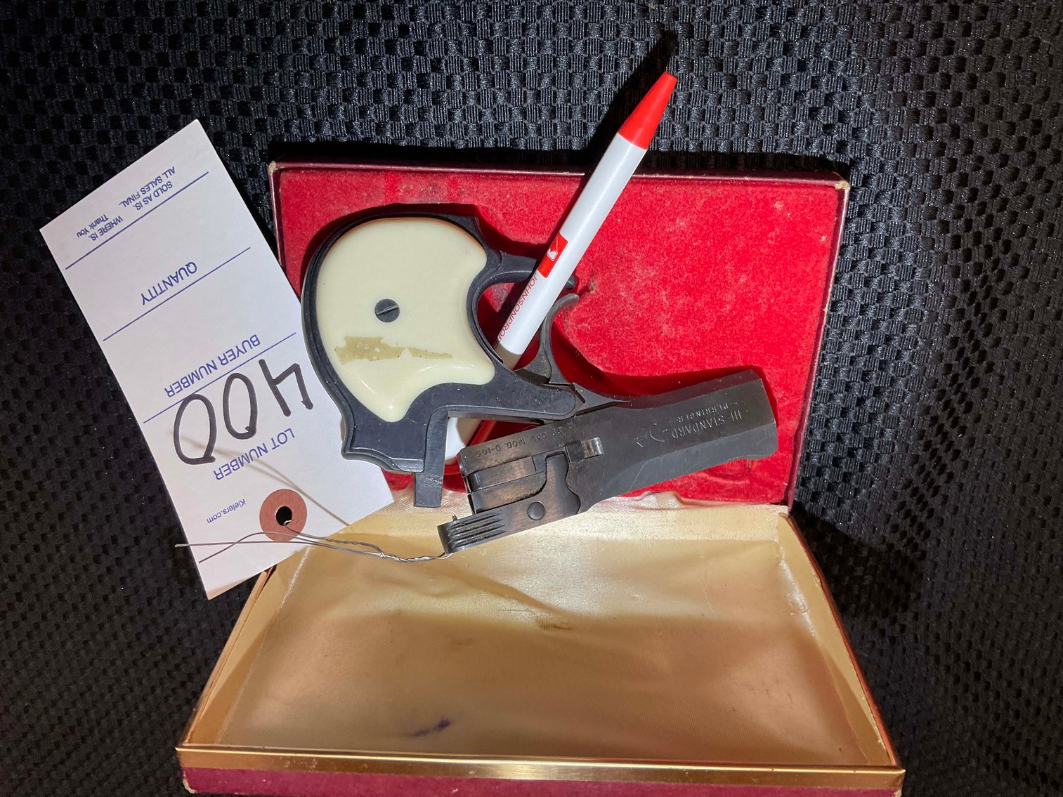 Image for Handmade Damascus Steel Knives and Online Firearms Auction  just in time for Christmas!