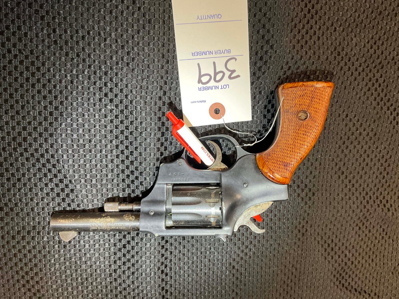 Image for Handmade Damascus Steel Knives and Online Firearms Auction  just in time for Christmas!