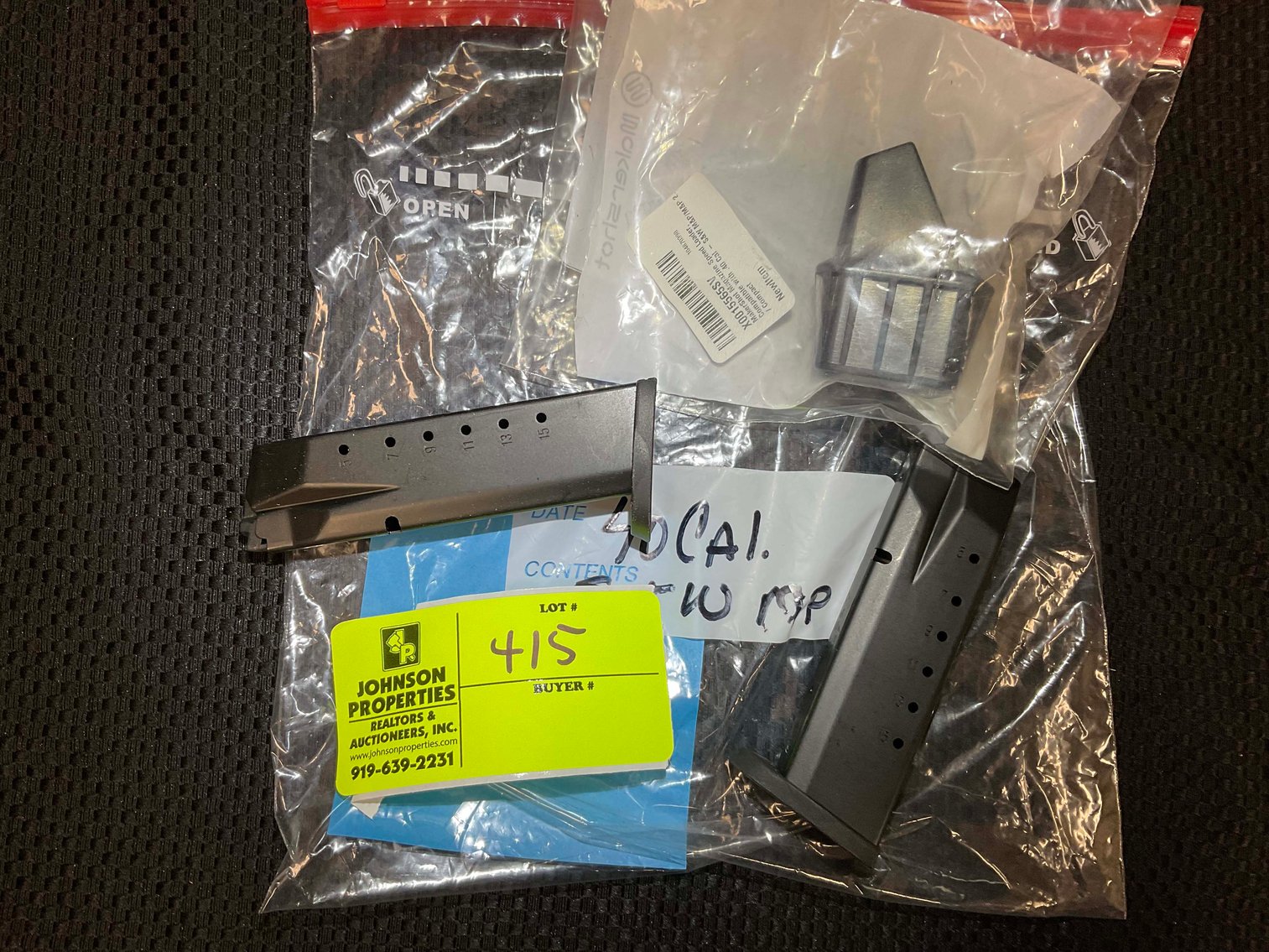 Image for Handmade Damascus Steel Knives and Online Firearms Auction  just in time for Christmas!