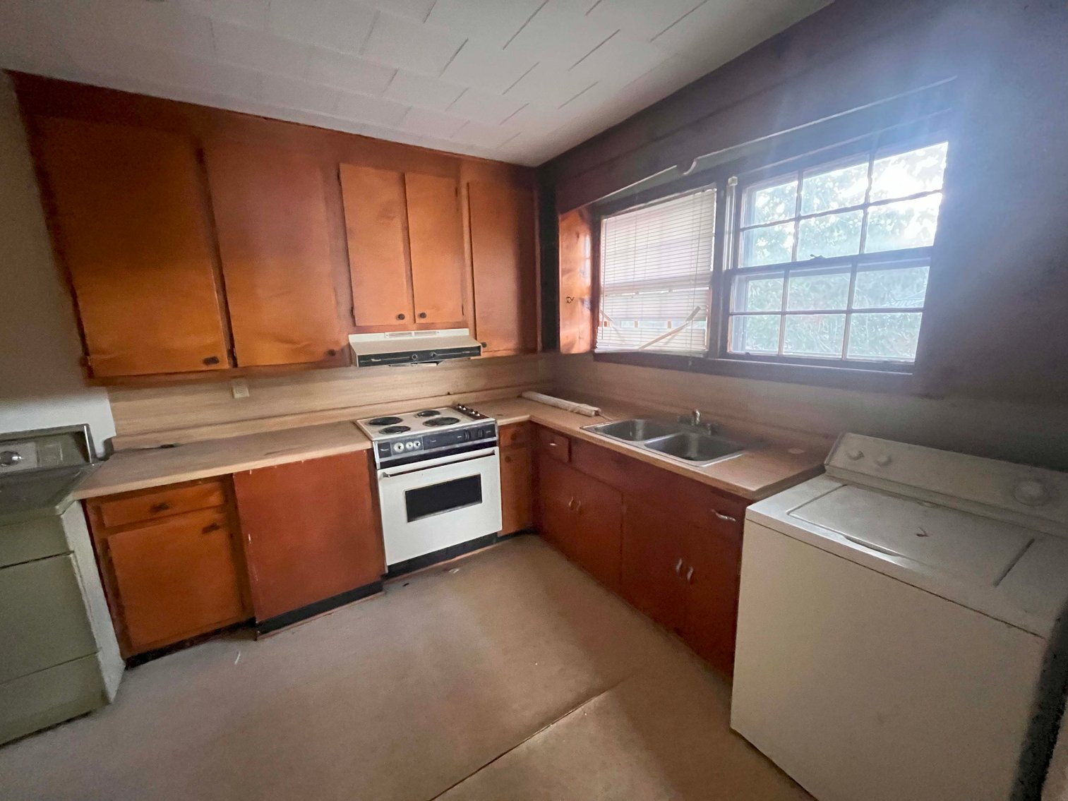 Image for Huge Rental and Investment Property Auction with 17 Different Properties in this Live / Online /Simulcast Event!