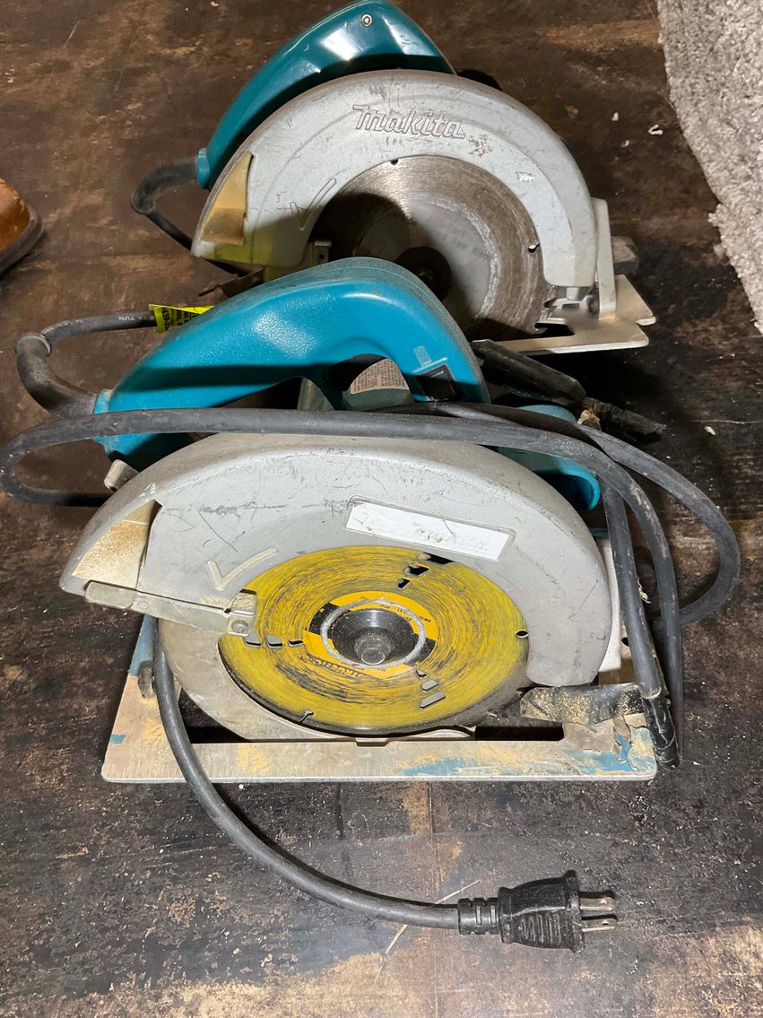 Image for The Complete Liquidation of Martys Flooring in Coats!