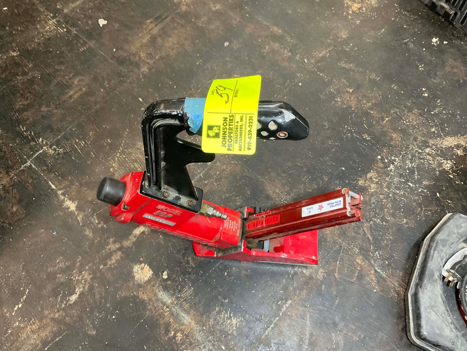 Image for The Complete Liquidation of Martys Flooring in Coats!