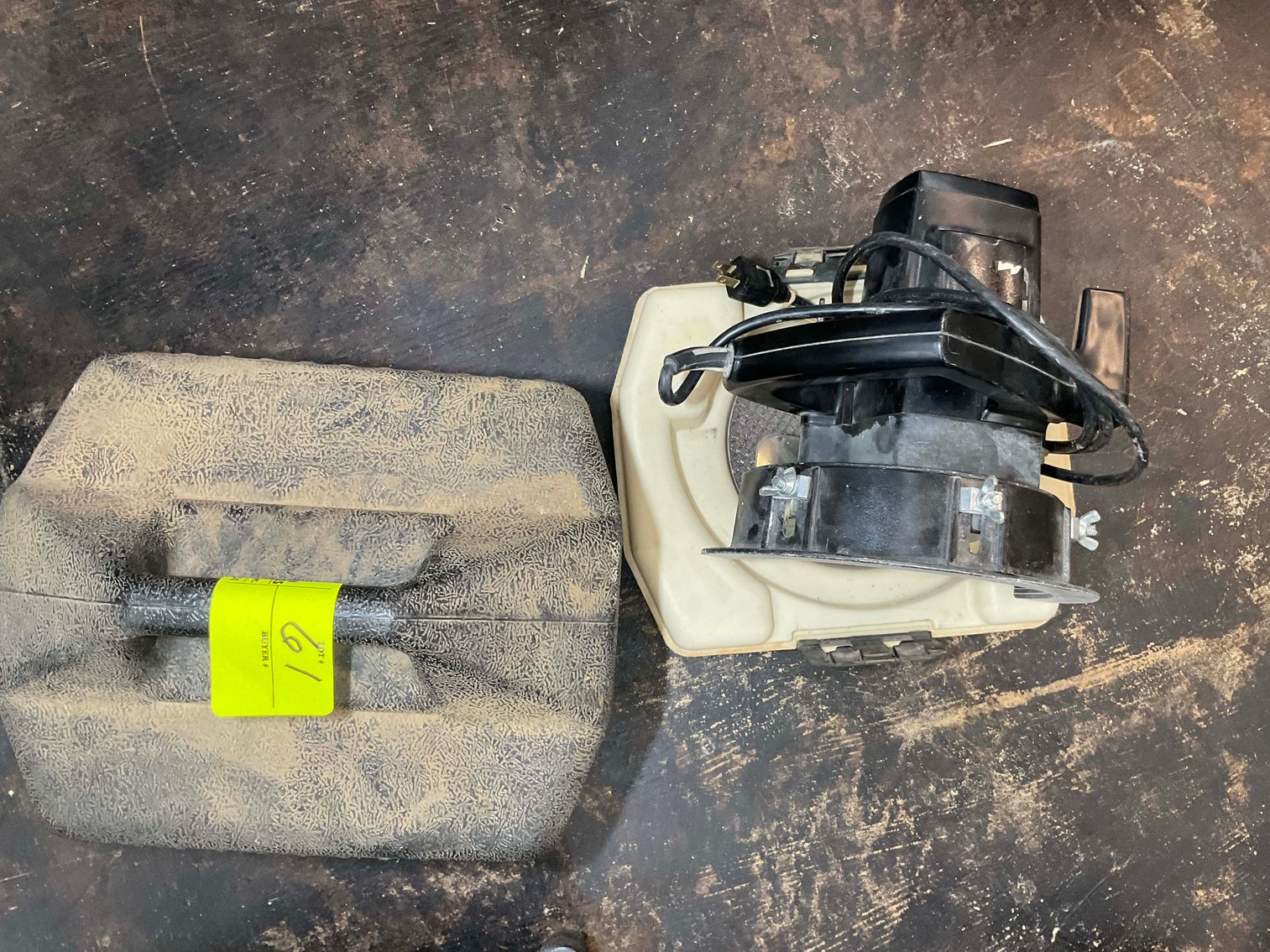 Image for The Complete Liquidation of Martys Flooring in Coats!