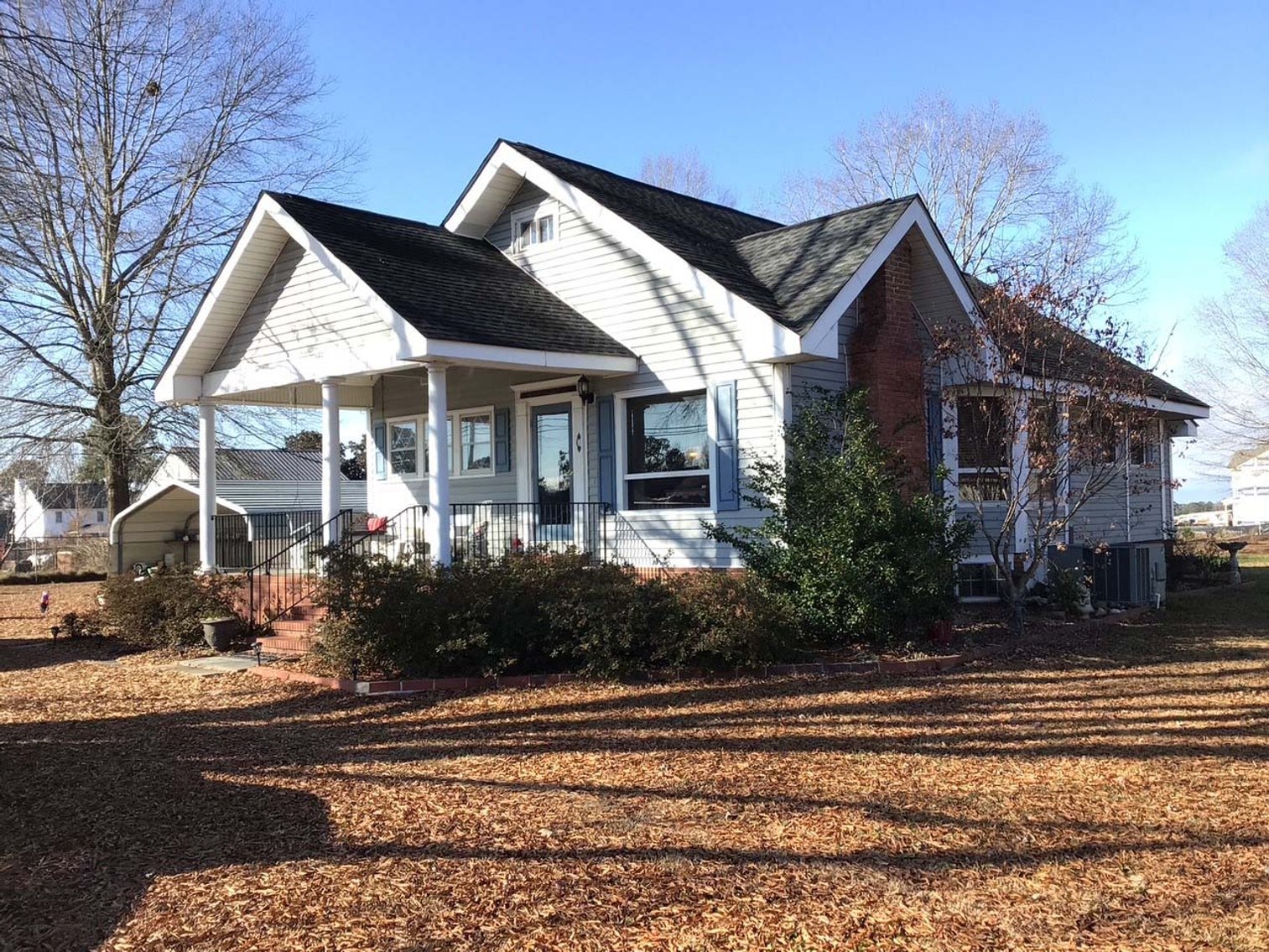 Image for Beautiful Home Outside of Downtown Angier! Live / Online / Simulcast Auction held at the home!