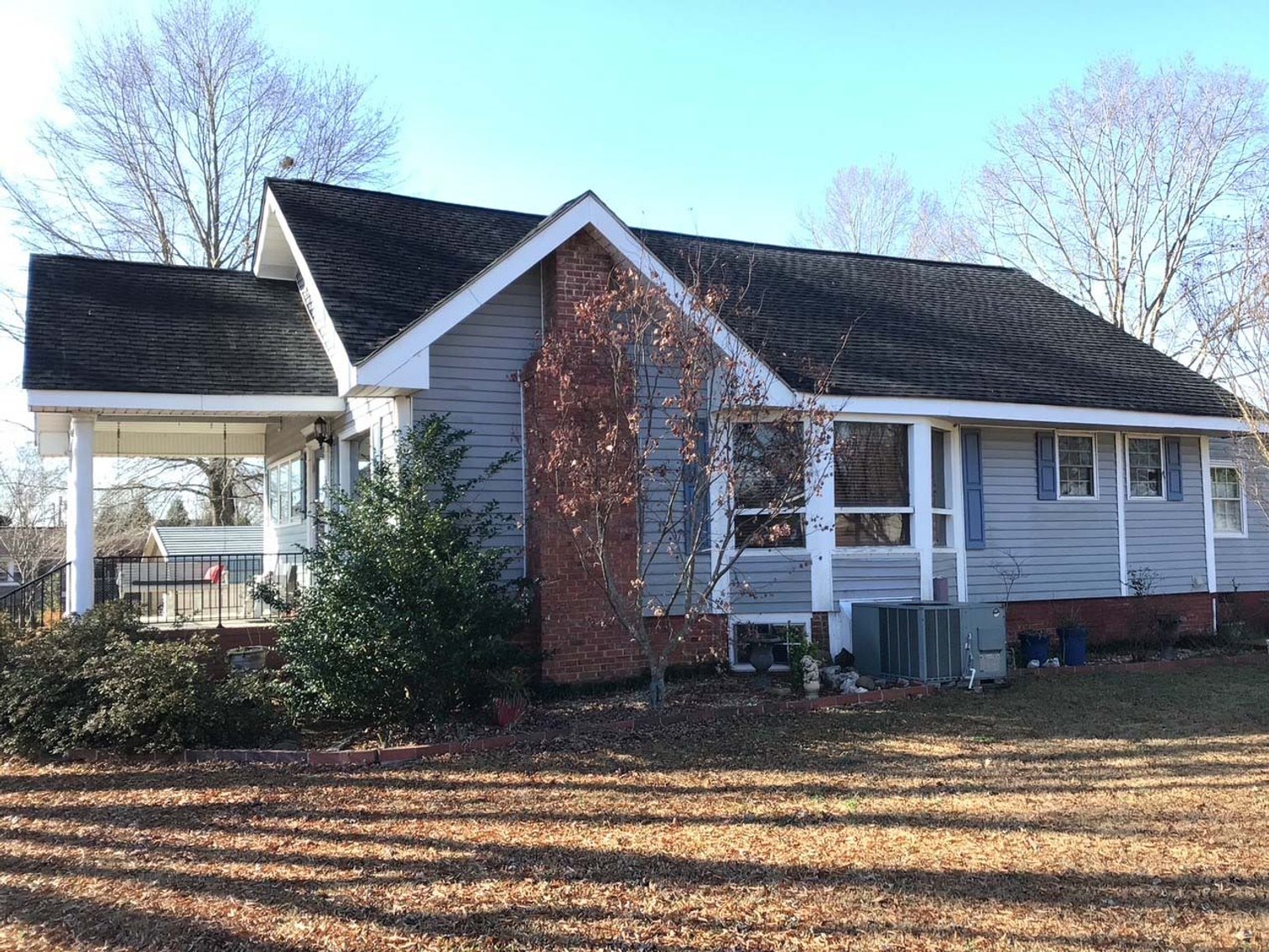 Image for Beautiful Home Outside of Downtown Angier! Live / Online / Simulcast Auction held at the home!