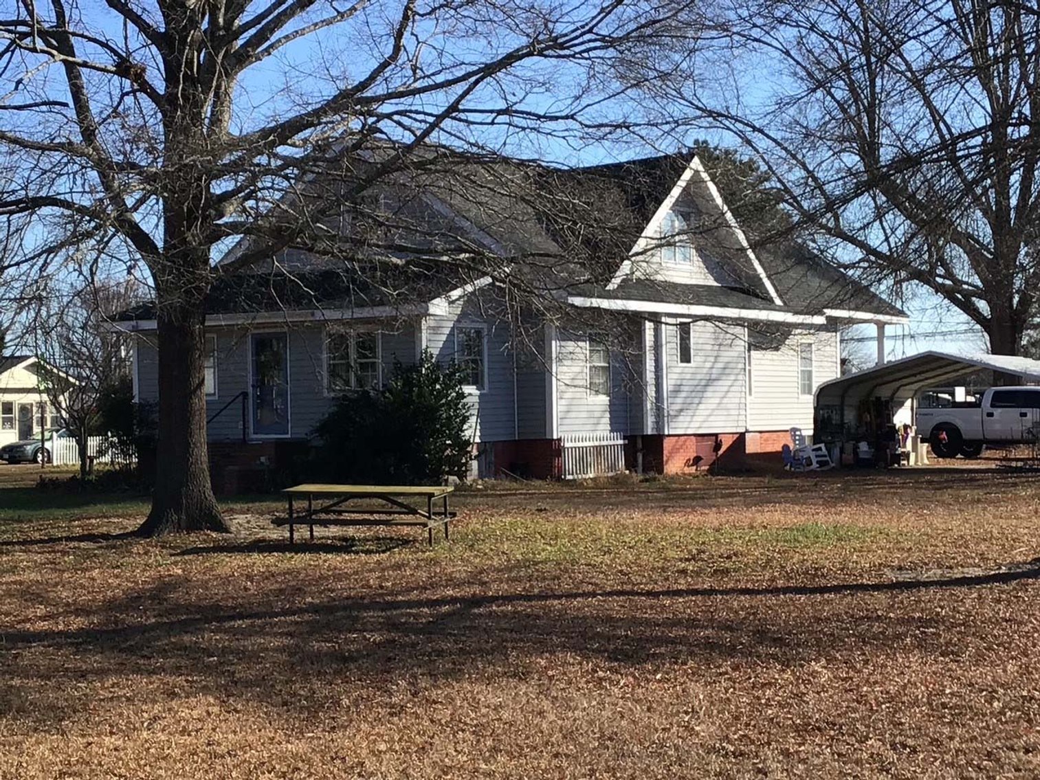 Image for Beautiful Home Outside of Downtown Angier! Live / Online / Simulcast Auction held at the home!