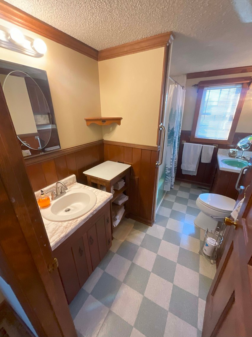 Image for Beautiful Home Outside of Downtown Angier! Live / Online / Simulcast Auction held at the home!