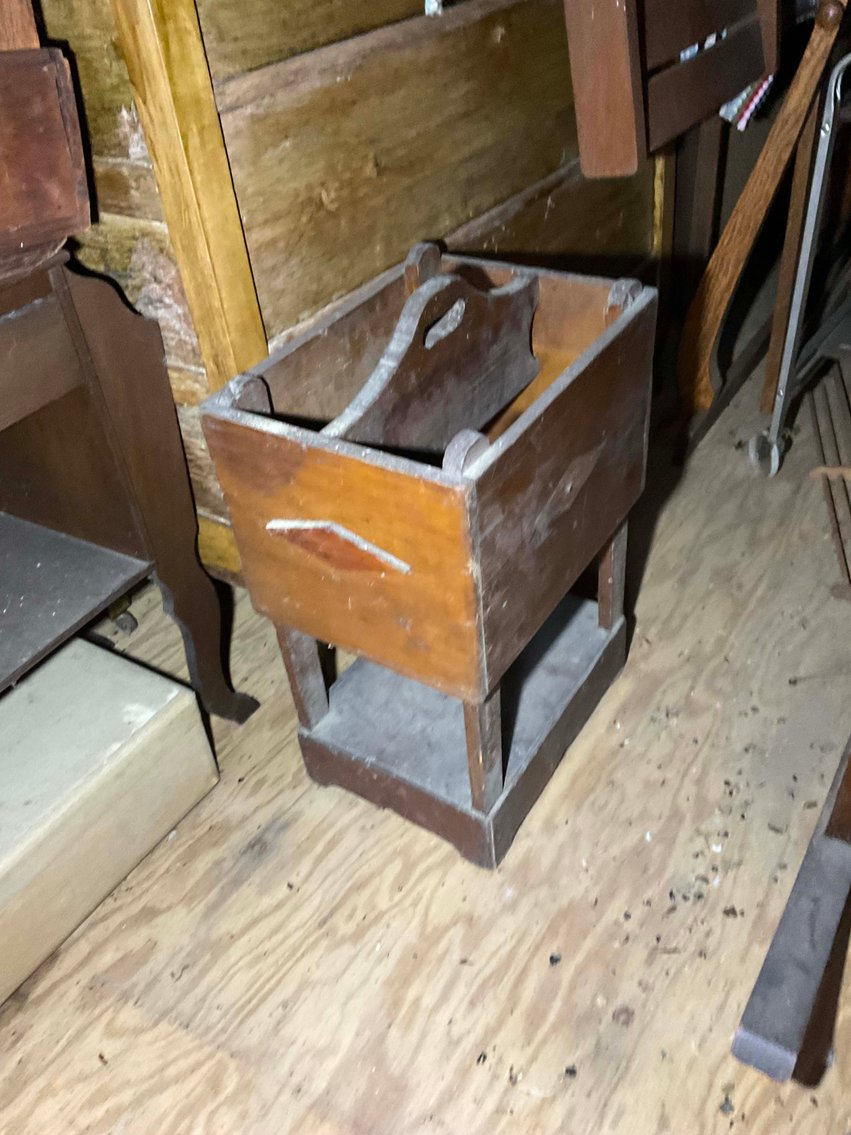 Image for Round 5 of the Huge Collection of Glassware and lots more Selling Absolute in this LIVE Only Auction Event!