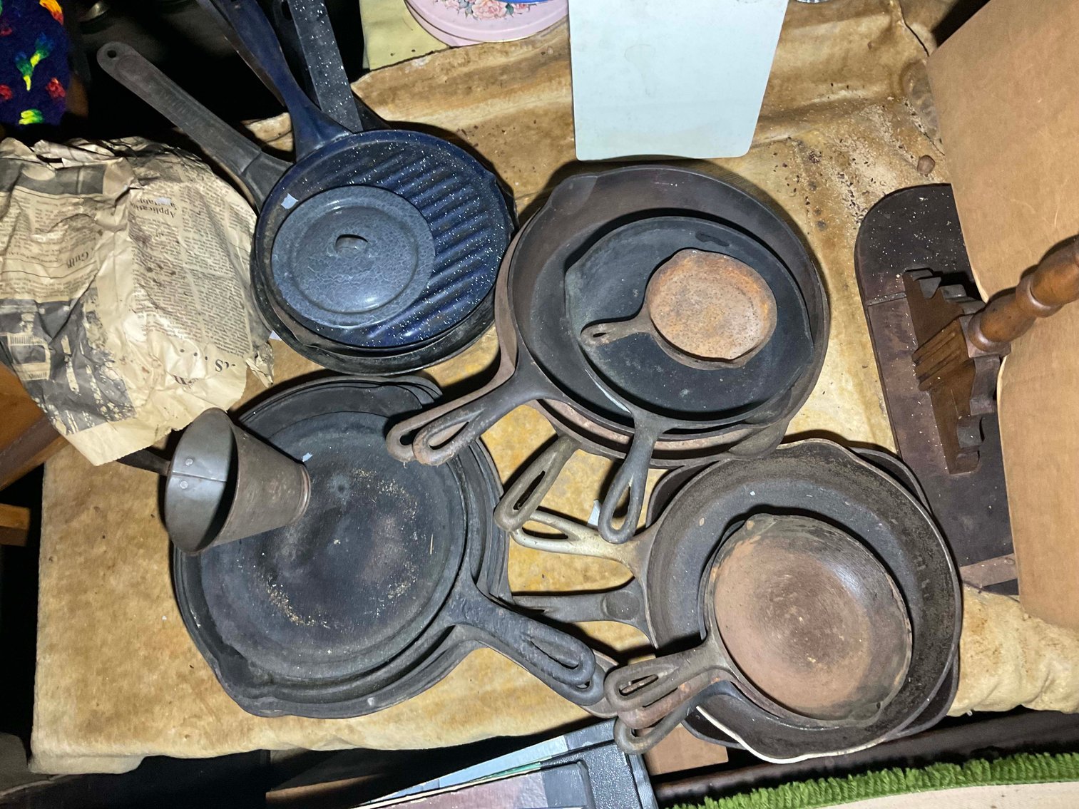 Image for Round 5 of the Huge Collection of Glassware and lots more Selling Absolute in this LIVE Only Auction Event!