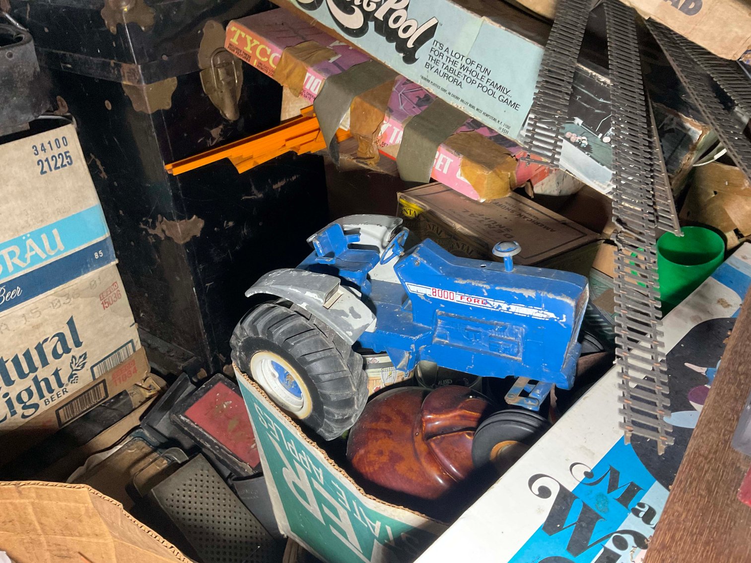 Image for Round 5 of the Huge Collection of Glassware and lots more Selling Absolute in this LIVE Only Auction Event!