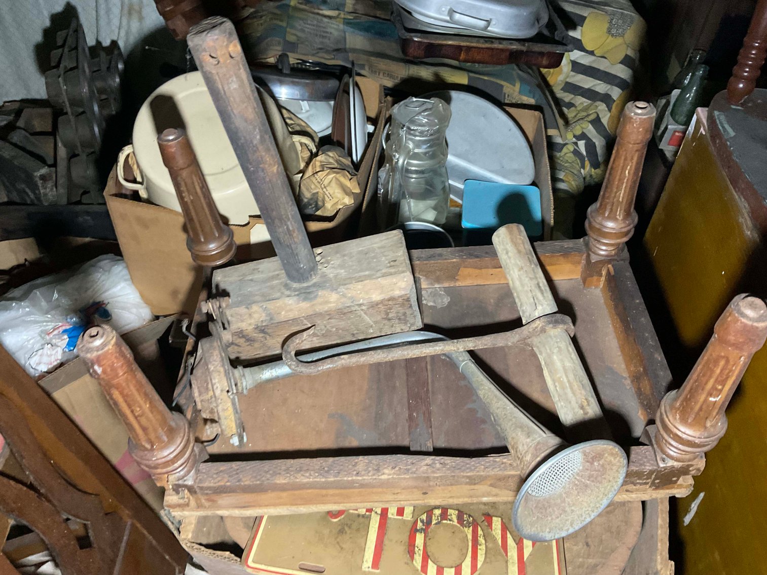 Image for Round 5 of the Huge Collection of Glassware and lots more Selling Absolute in this LIVE Only Auction Event!