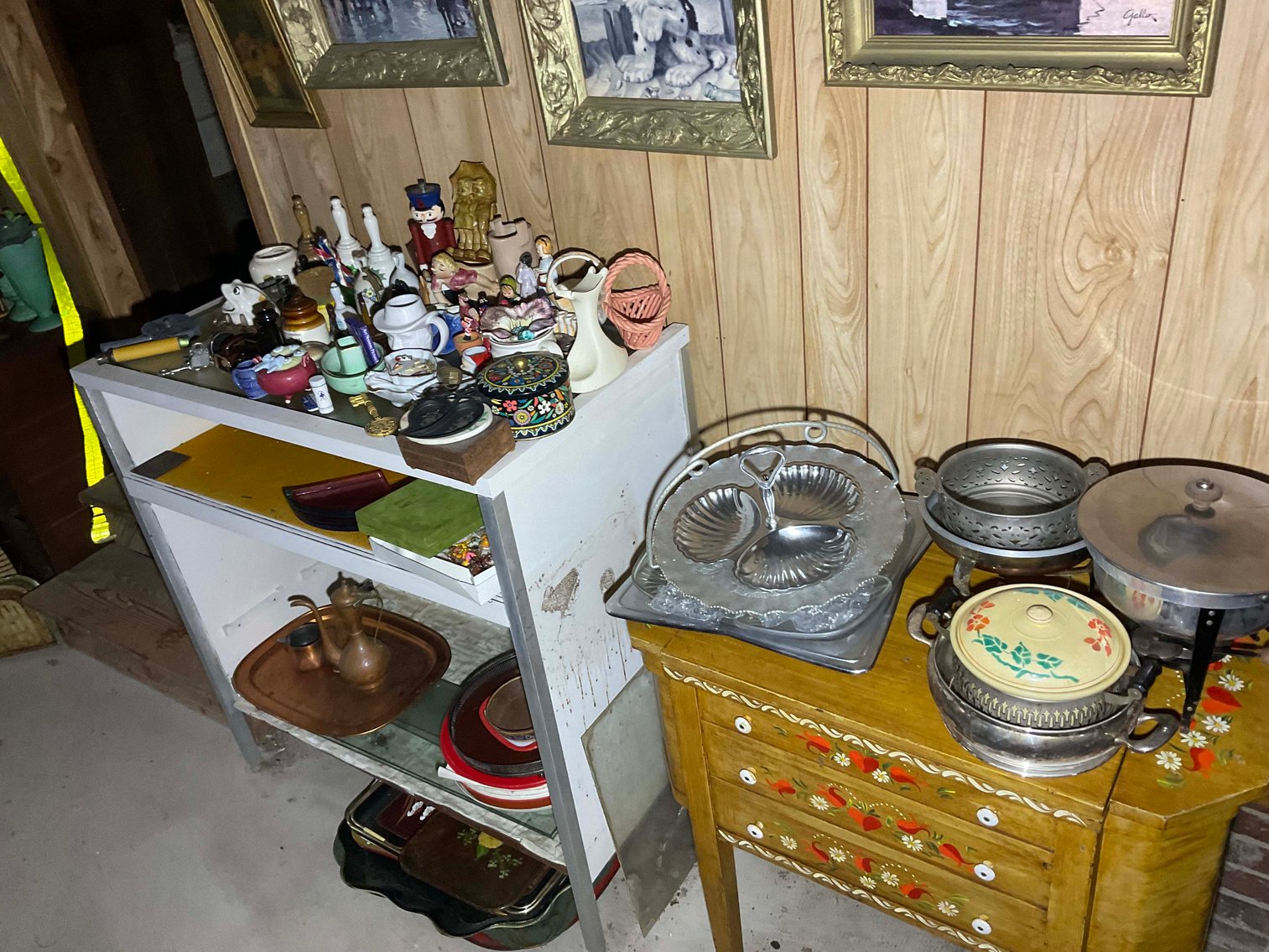 Image for Round 5 of the Huge Collection of Glassware and lots more Selling Absolute in this LIVE Only Auction Event!